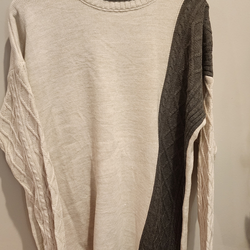 Women's Cream and Gray Sweater